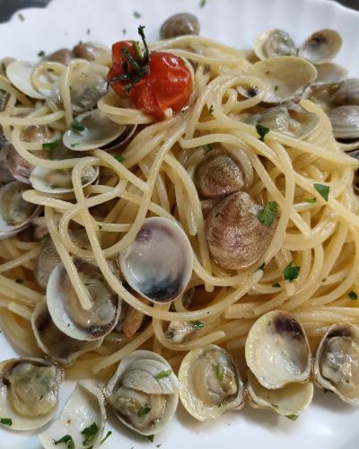 Spaghetti alle Vongole del Luna Rossa